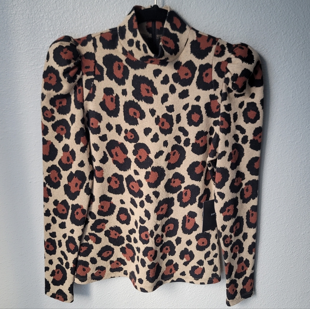 Smythe Animal Print Pouf Sleeve Shirred Shoulder Top Size Small In Leopard NWT